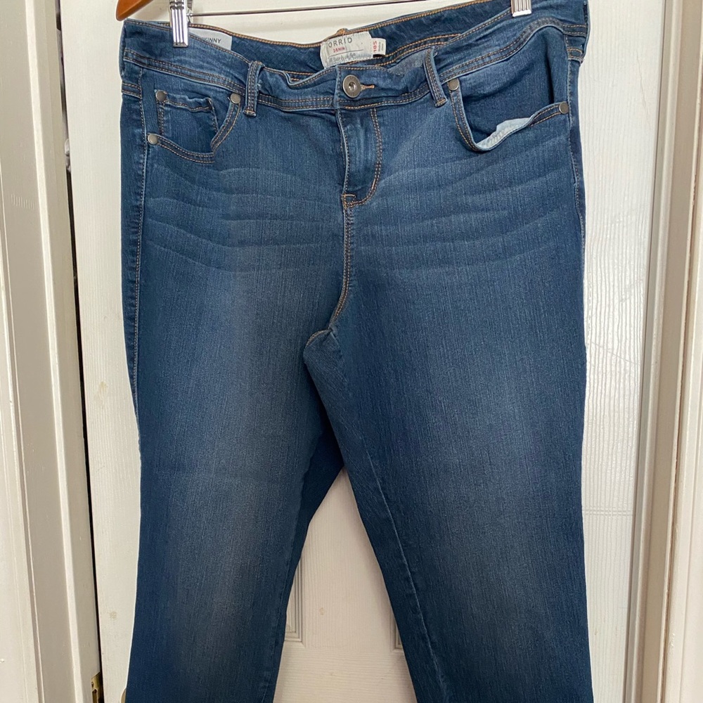 #6 TORRID JEANS Size 18S